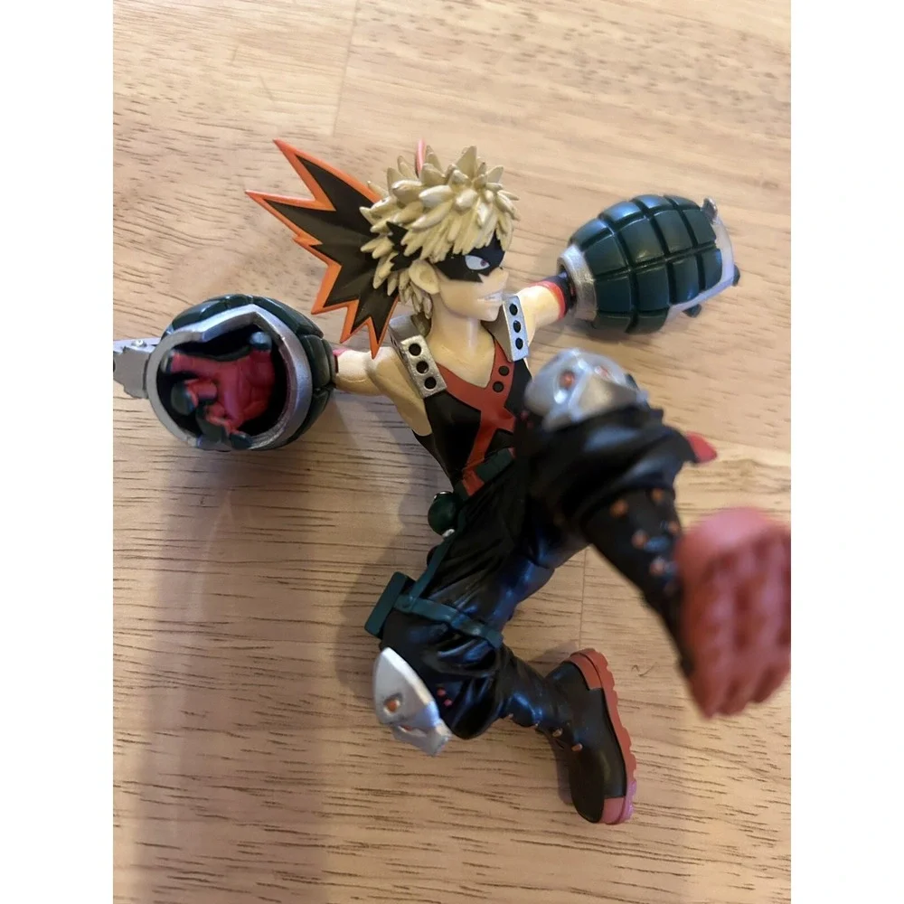 My Hero Academia Lot: BANPRESTO Katsuki Bakugo & Izuku Midoriya Figures & Alien
